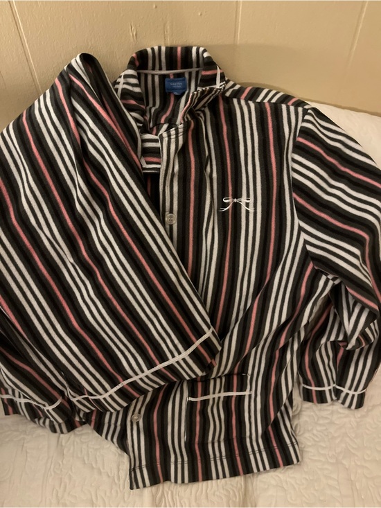 Simply Vera Vera Wang Other - Simply Vera Vera Wang Black, White & Pink Striped Button-Down Shirt